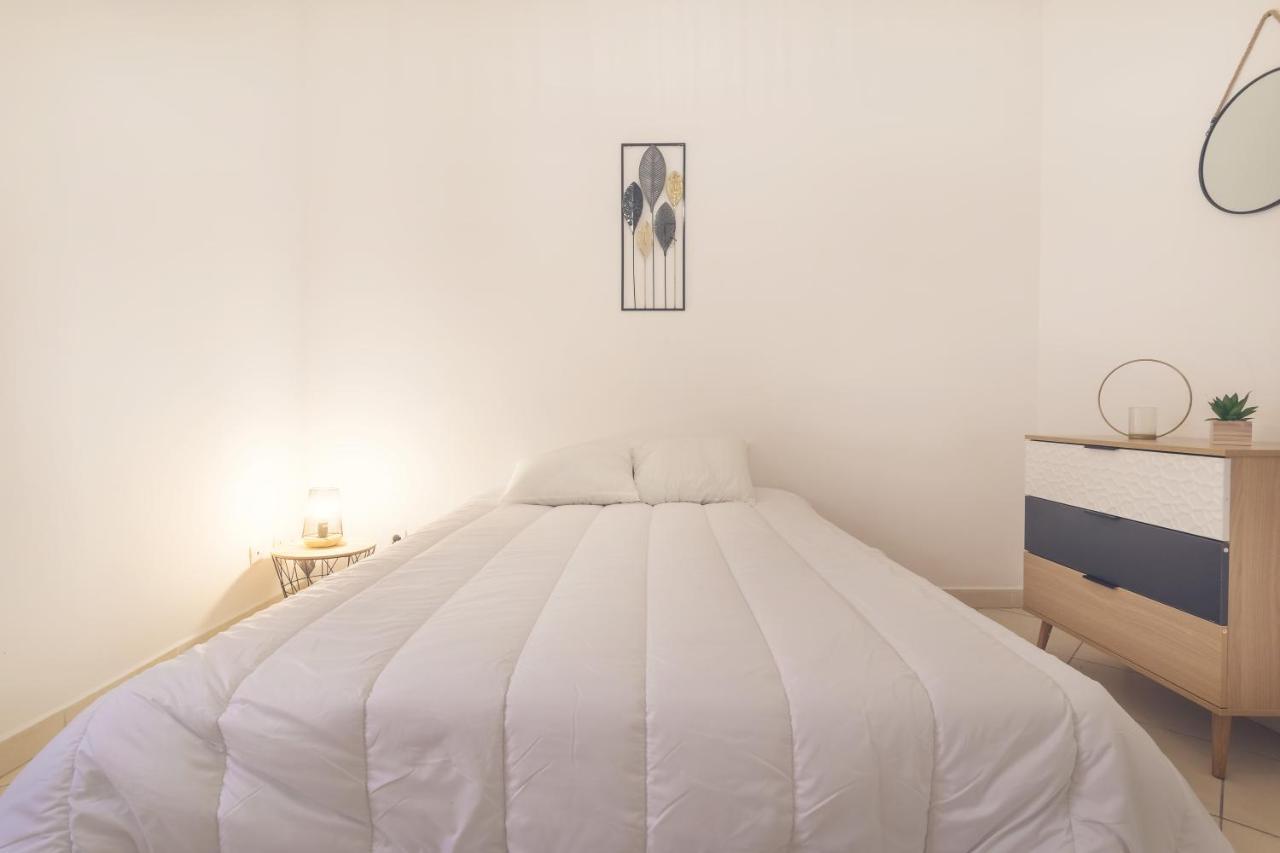Appartement Tout Equipe Pour 6 Personnes A 15Min Des Plages 베지에 외부 사진