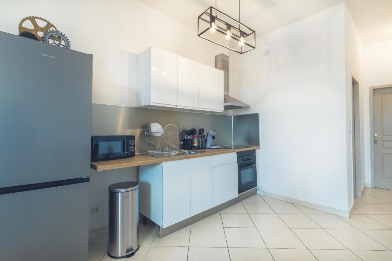 Appartement Tout Equipe Pour 6 Personnes A 15Min Des Plages 베지에 외부 사진