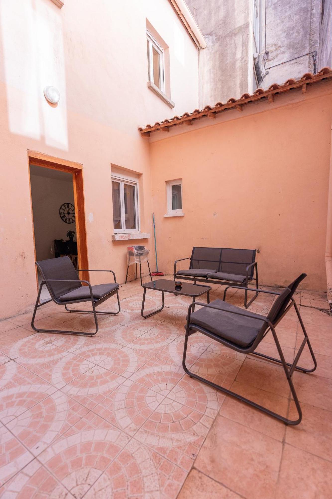 Appartement Tout Equipe Pour 6 Personnes A 15Min Des Plages 베지에 외부 사진