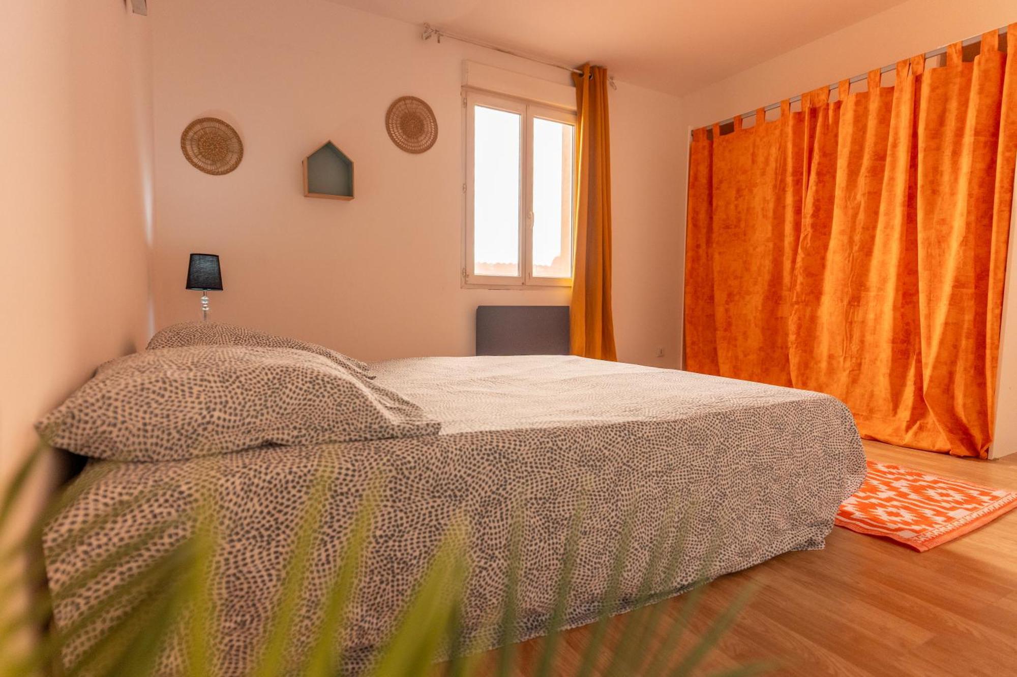 Appartement Tout Equipe Pour 6 Personnes A 15Min Des Plages 베지에 외부 사진