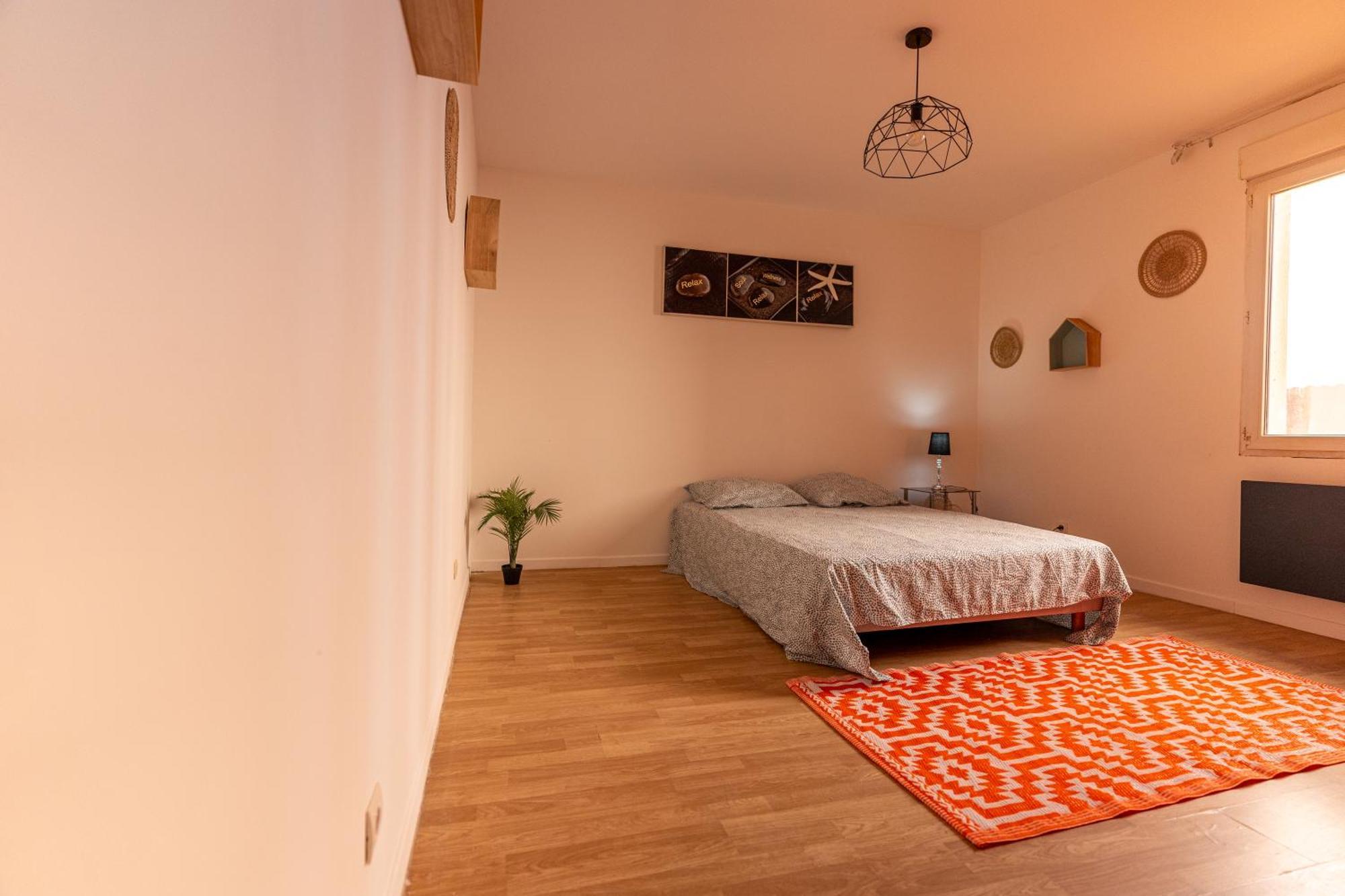 Appartement Tout Equipe Pour 6 Personnes A 15Min Des Plages 베지에 외부 사진